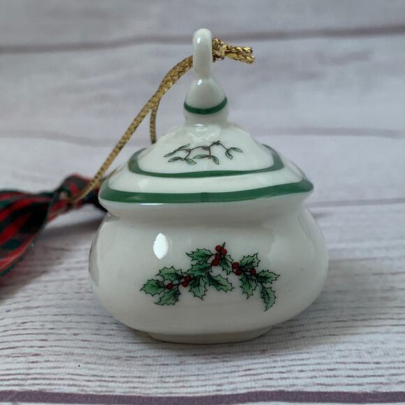 Vintage Spode Miniature Sugar Box Bowl Christmas Tree Ornament NO BOX - Picture 3 of 11